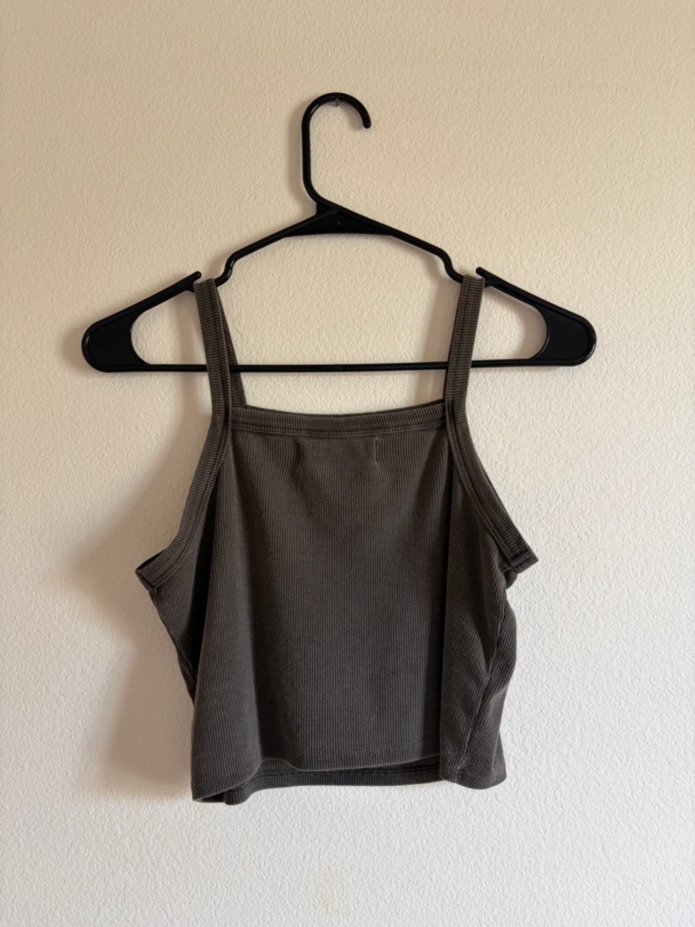 GROCERIES Square-Neck Ribbed Crop Tank Top - Picture 3 of 3